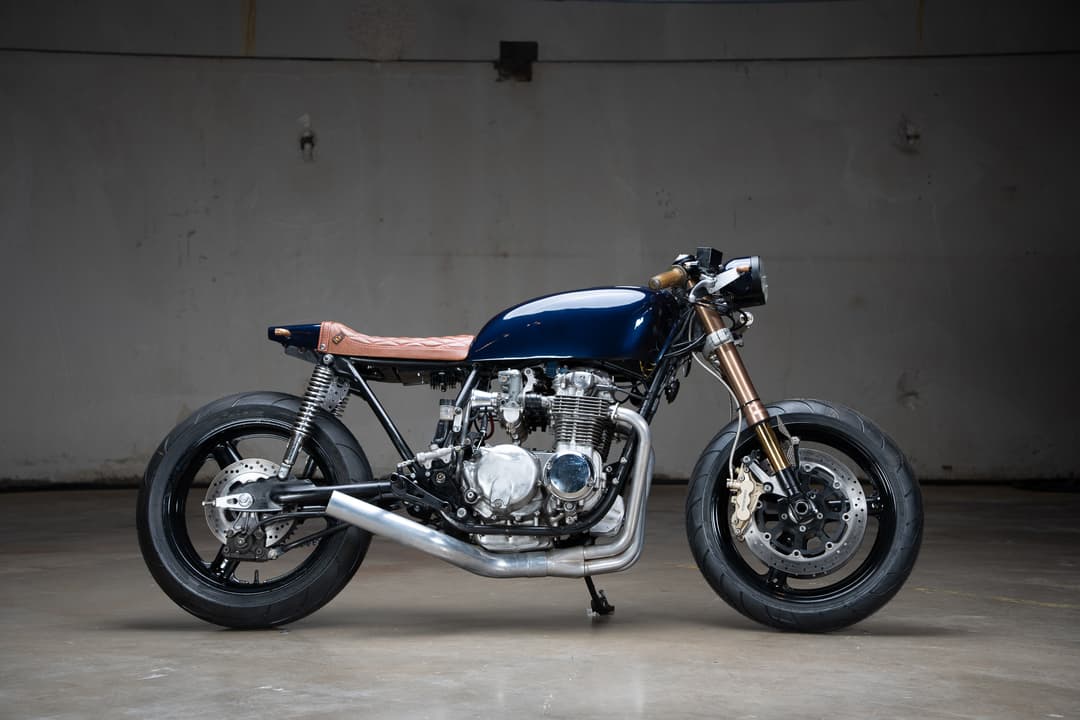 The Blue 1974 + CB 550 Cafe Racer
